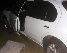 Пьяный водитель пытался прорваться через блокпост под Мариуполем: пострадал полицейский (ФОТО)