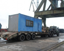 Судоремонтный завод в Мариуполе передал ВСУ 20-футовый контейнер (ФОТО)