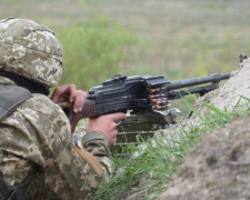 Украинские военные параллельно с выполнением боевых задач тушат пожары, двое получили ожоги