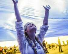 Как Google поздравляет Украину: все дудлы ко Дню Независимости за девять лет (ФОТО)