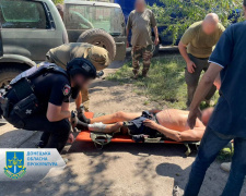 Росіяни вдарили з артилерії по селу під Костянтинівкою: поранені троє людей