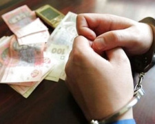 Ексдиректорка маріупольського медцентру поверне державі 2,5 млн грн: трюк із зарплатою провалився 