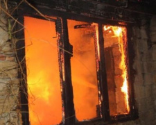 В Мариуполе под Новый год горел частный дом – есть пострадавший