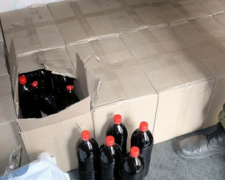 В Донецкой области конфисковали 13 ящиков суррогатного коньяка