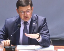 Мэр Мариуполя поставил «двойку» чиновникам за внедрение образовательной реформы (ФОТО)
