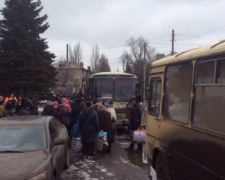 Восемьдесят автобусов и две электрички готовы для возможной эвакуации жителей Авдеевки в ближайшие 10 городов