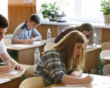 ВНО по украинскому и литературе провалили около 23 тысяч выпускников