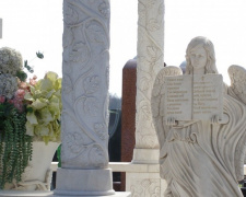 Взрывотехники на кладбищах Мариуполя будут искать взрывчатку (ФОТО+ВИДЕО)