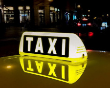 Мариупольцы не смогут воспользоваться такси без маски? Как работает такси в карантин