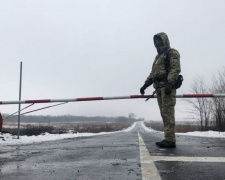 На Донбассе противник закрыл пропуск через несколько КПВВ. Где можно пересечь линию разграничения?