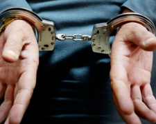 В Мариупольский СИЗО доставили подозреваемых в ограблении 79-летнего пенсионера