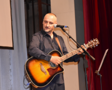 В Мариуполь приедет украинская фолк-рок группа «Мандри» с благотворительным концертом (ФОТО)