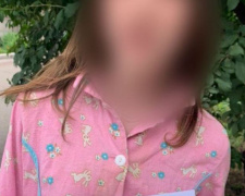 Вышла во двор и исчезла: в Мариуполе разыскали пропавшего ребенка с инвалидностью
