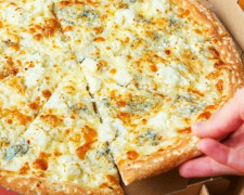 Мариупольцам на заметку: как правильно есть пиццу