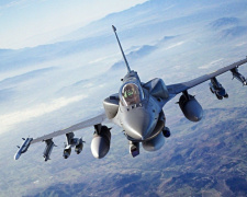 Удари по Криму, F-16 чи нарощення ППО – експерт розповів, що може змінити хід війни