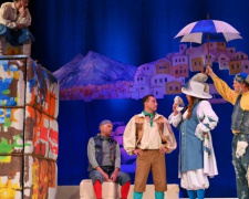 Открытие нового театрального сезона: на премьере мариупольские актеры споют вживую на итальянском