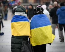 Тимчасовий захист українських біженців за кордоном діятиме до 4 березня 2025 року – що буде потім