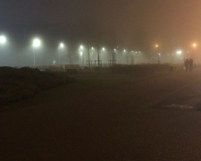 Ночной туман превратил Мариуполь в «Сайлент Хилл» (ФОТОФАКТ)