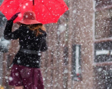 Мариуполь укрывает весенний снегопад (ФОТО+ВИДЕО)