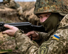 В преддверии Пасхи боевики открыли огонь по силам ООС в Донбассе. Ранен военный