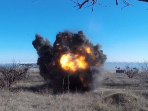9 мая окраины Мариуполя сотрясали взрывы от миномётных и танковых обстрелов