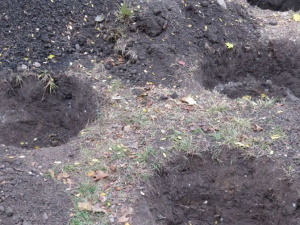 В Мариуполе появились участки лунного пейзажа (ФОТОФАКТ)