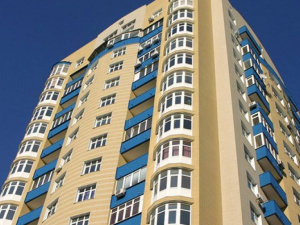 На помощь мариупольцам в благоустройстве домов выделят более 17 млн грн (ФОТО)