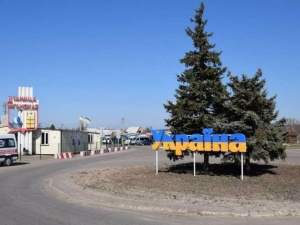 В Донбассе из-за перебоев замедлился пропуск через КПВВ