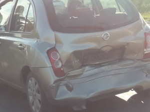 ДТП перед светофором в Мариуполе: пострадали двое детей (ФОТО)