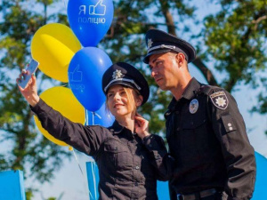 Патрульная полиция Мариуполя отпраздновала вторую годовщину (ФОТО)