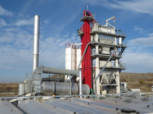 В Мариуполе турки открыли мощный асфальтобетонный завод (ФОТО)