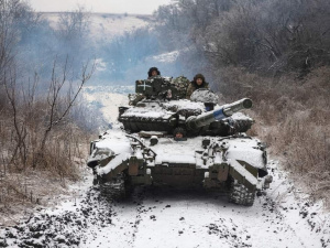 Сили оборони знищили два літаки, а росіяни відновили наступ на Шахтарському напрямку – карта