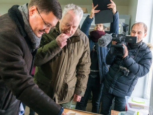 Мариупольский «сырный куркуль» провел дегустацию для Жебривского и Бойченко (ФОТО)