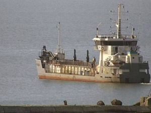 Землесос АМПУ возобновил дноуглубление в порту Мариуполя