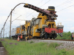 Станет ли в Мариуполе больше поездов после реконструкции путей?