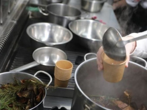 Суп из хвои, коры и шишек: мариупольцы смогут на вкус попробовать ужасы Голодомора