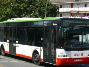 В Мариуполе частный перевозчик закупил автобусы из Германии и пустил их на городской маршрут (ФОТО)