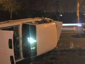 Битва «ВАЗов»: полиция расследует ДТП с автомобилем-перевертышем на Набережной в Мариуполе