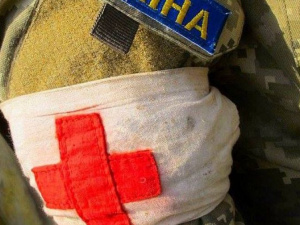 Во время обстрелов в Донбассе погибла военная медик