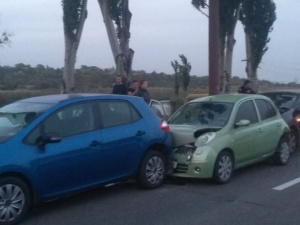 В Мариуполе три автомобиля попали в аварию