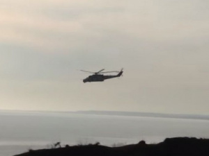 Над Азовским морем летали военные вертолеты (ВИДЕО)
