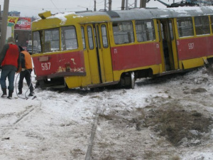 Две аварии остановили движение электротранспорта в Мариуполе
