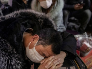 Китайский коронавирус убил уже более 400 человек: за сутки погибло 64 зараженных
