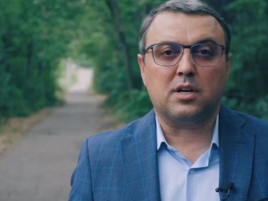 «Верните голос Донбассу»: секретарь Мариупольского горсовета записал видеообращение к Президенту