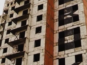 «Пизанская башня» в Мариуполе: какая дальнейшая судьба заброшенной многоэтажки?