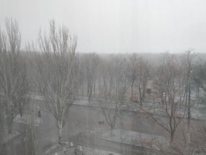 Мариуполь засыпает «предмартовским» снегом (ФОТО+ВИДЕО)