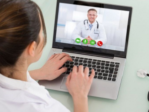 К врачу через интернет: более 65 тысяч мариупольцев записались на прием в больницы онлайн