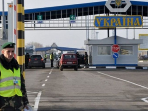 Украина закроет границу через 48 часов (ДОПОЛНЕНО)