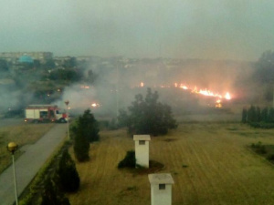 В элитном районе Мариуполя вспыхнул пожар (ФОТО+ВИДЕО)