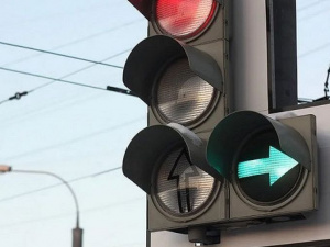 На оживленном мариупольском перекрестке не работает светофор